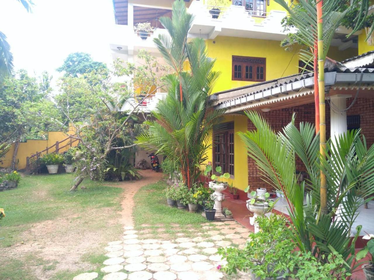 Yellowappartments Hikkaduwa Exterior foto